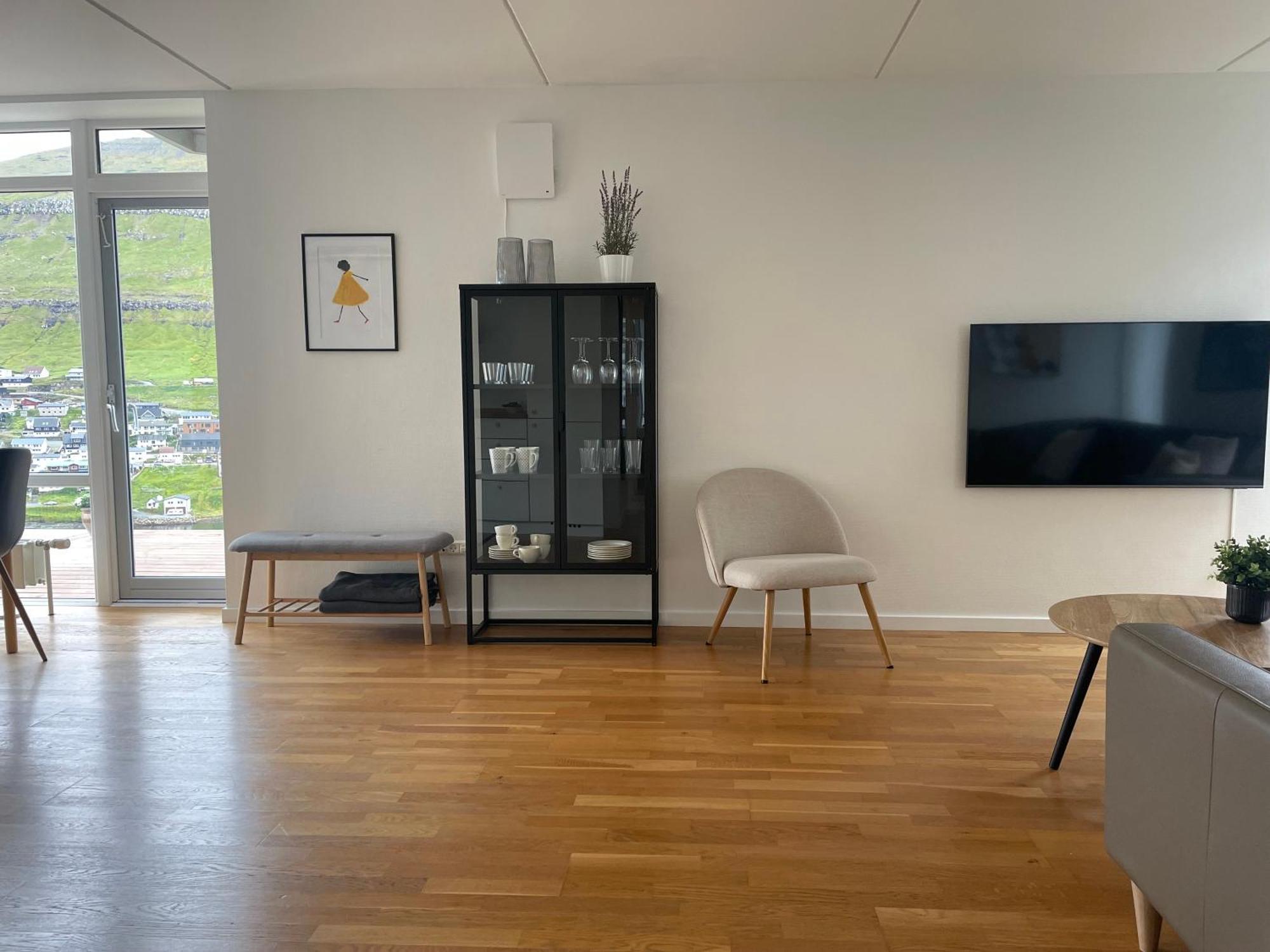 Unique Sea & Landscape View And Spacious Apartment Klaksvik Ngoại thất bức ảnh